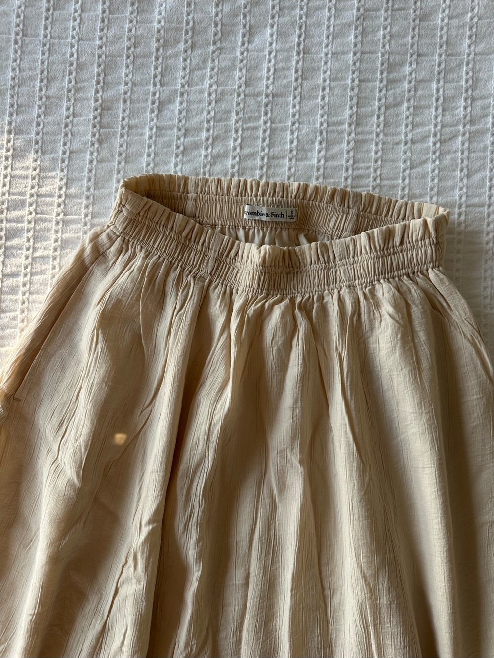 Abercrombie & Fitch Beige Flowy Maxi Skirt